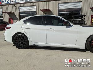 Alfa Romeo Giulia Side Skirts - Carbon Fiber - Aero